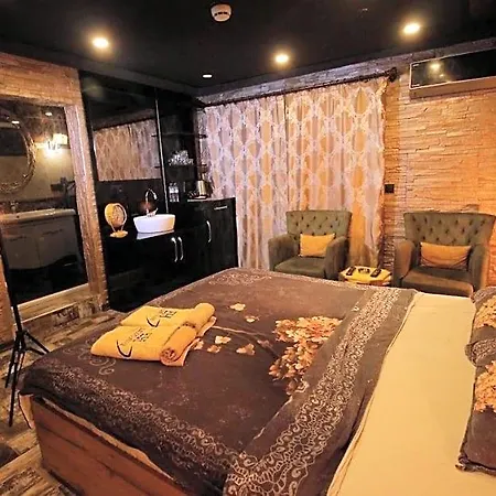 Elegant House شقة Bitik
