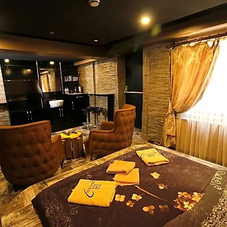 Elegant House شقة Bitik