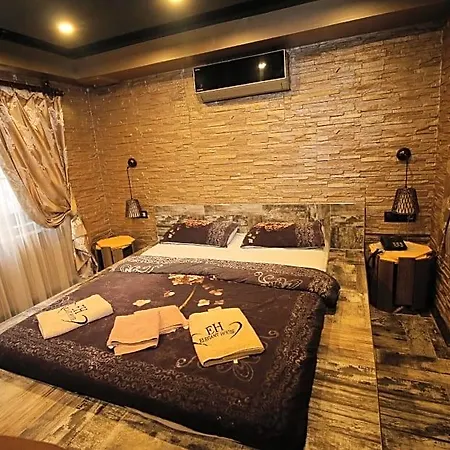 Elegant House شقة