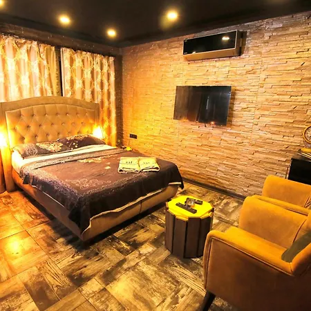 Apartment Elegant House *